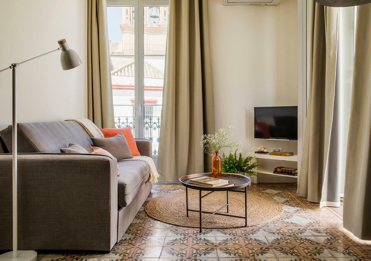 Apartament Santa Paula Pool & Luxury Sewilla Zewnętrze zdjęcie